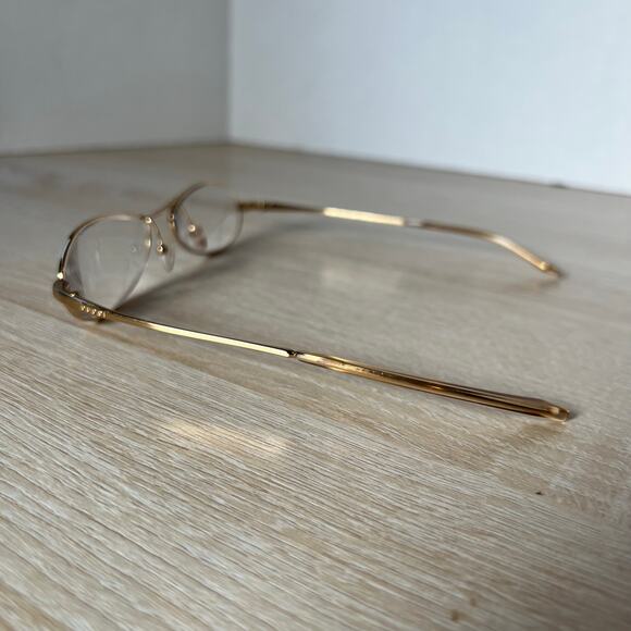 Vintage Gucci GG2678 629 Eyeglasses Gold Metal Frames 52-17-135 Excellent Cond - Picture 7 of 8